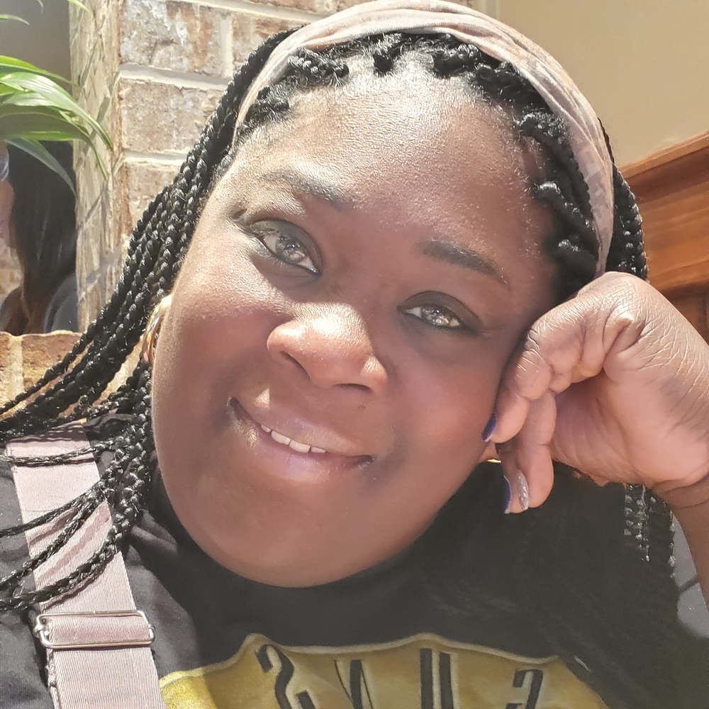 Meet your Posher, Latoya